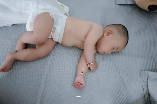 姜堰宝宝老打喷嚏怎么办